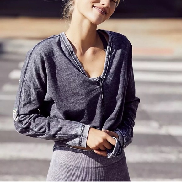 NWT Free People Movement ACTIVATE Gray Burnout Dolman Sleeve Top XS - Picture 2 of 8